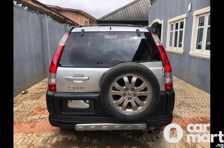 Neatly used Honda CRV 2006 - 3