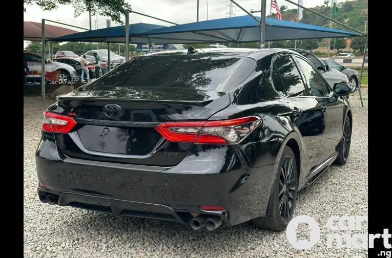 DIRECT FOREIGN USED 2022 TOYOTA CAMRY XSE - 4/5