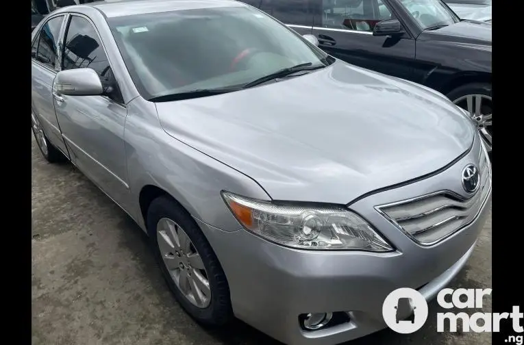 Nigerian Used 2007 Toyota Camry LE - 1/5