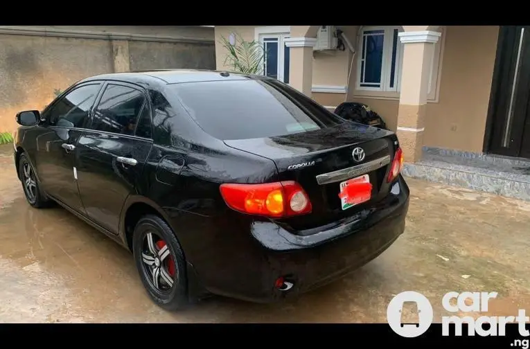 SUPER CLEAN 2009 TOYOTA COROLLA - 4/5