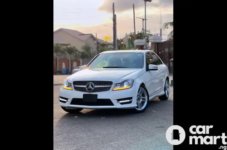 2012 Mercedes Benz C 350 4Matic