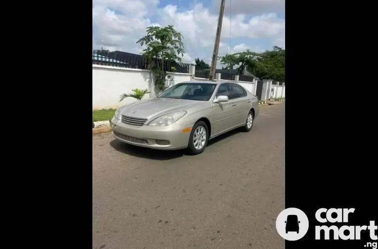 Foreign use 2004 Lexus ES 330 - 5