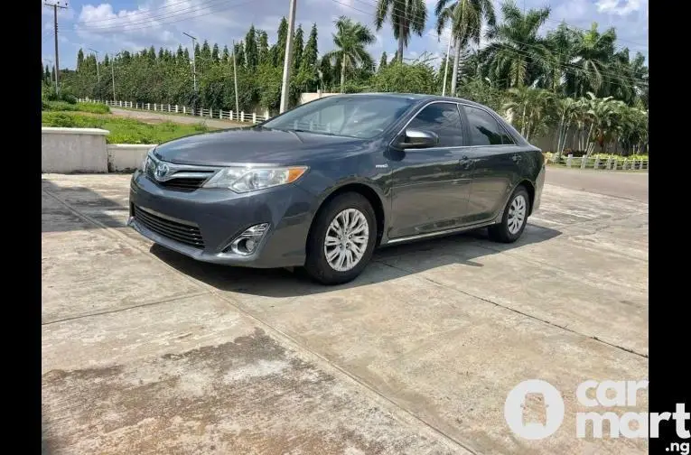 2013 TOYOTA CAMRY HYBRID