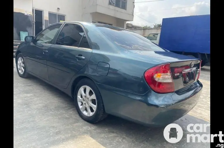 Registered Toyota Camry 2004 LE