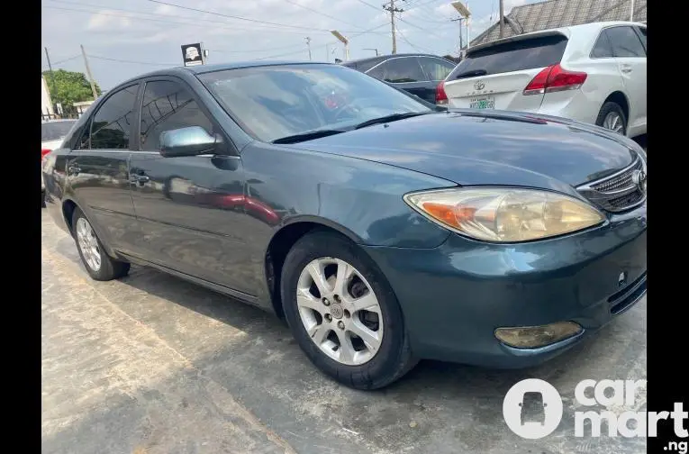 Registered Toyota Camry 2004 LE - 4/5