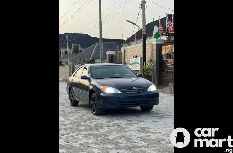 Toyota Camry 2005 - 1