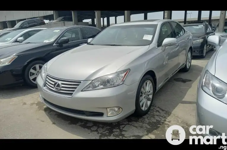 Foreign Used 2011 Lexus Es350 - 2/5