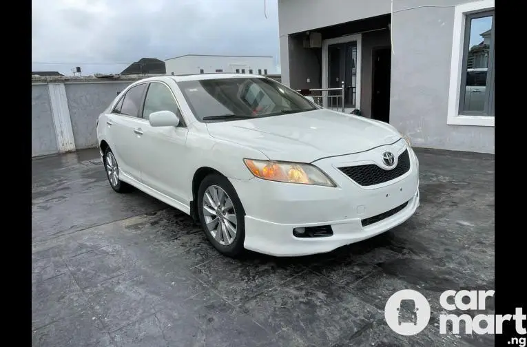 2008 Toyota Camry SE - 1/5