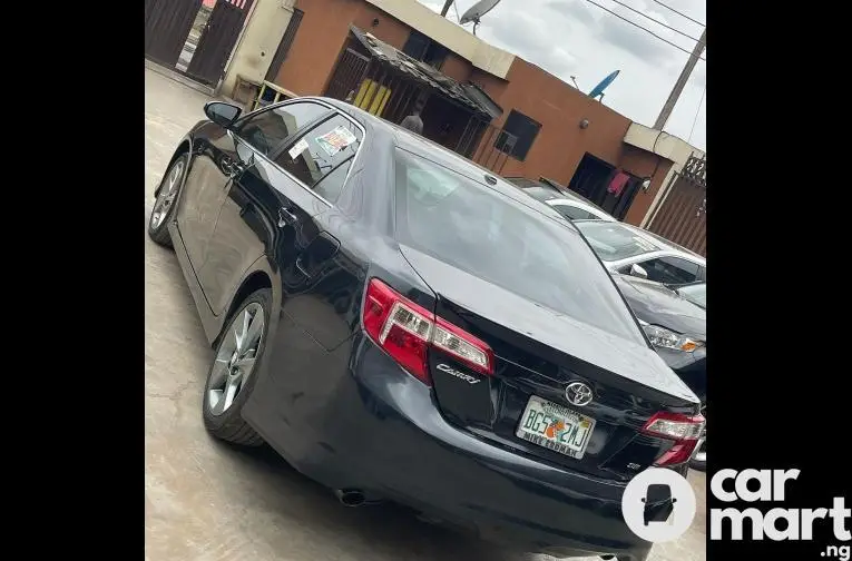 Foreign Used 2013 Toyota Camry Sport V6 - 3/5