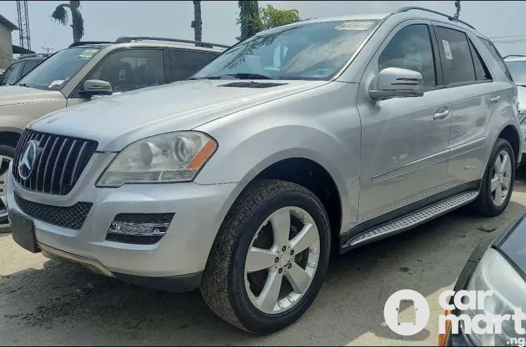 Foreign Used 2010 Mercedes Benz ml350 - 2/5