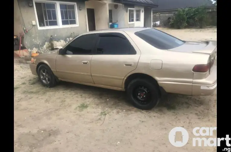 Used Toyota Camry 2001 - 3/5