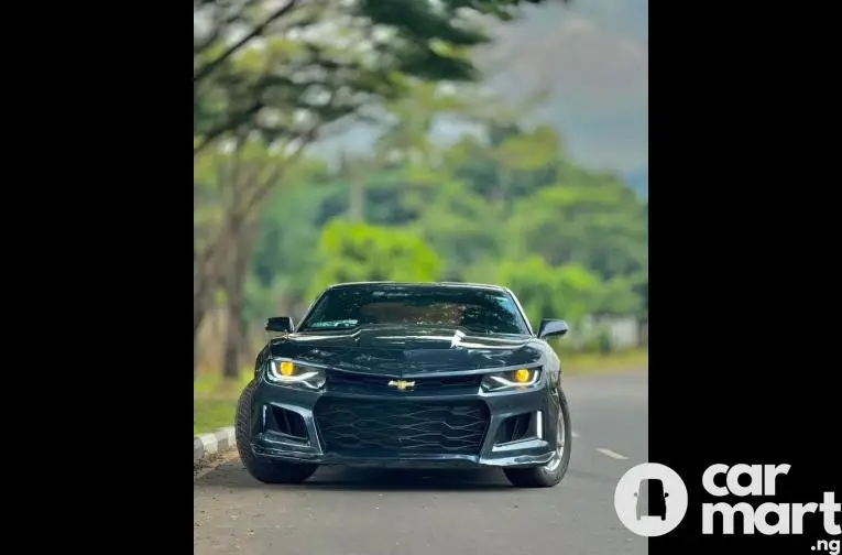 SUPER CLEAN 2015 CHEVROLET CAMARO - 1/5