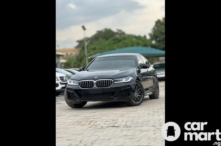 SUPER CLEAN 2021 UPGRADED BMW 5 SERIES - 1/5