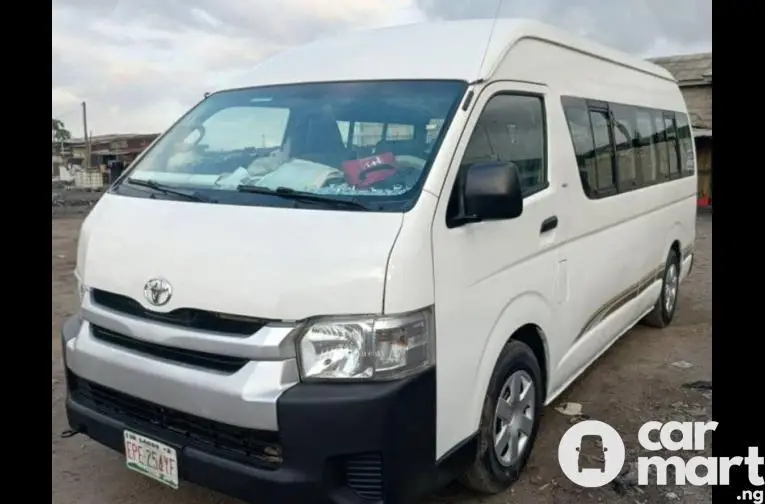 Used Toyota Hummer Bus 2013 - 1/5