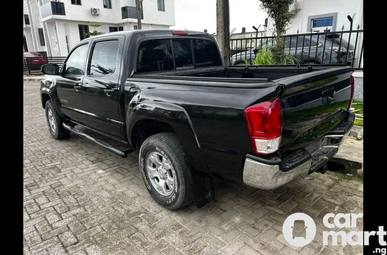 Tokunbo 2014 Facelift to 2020 Toyota Tacoma - 5/5