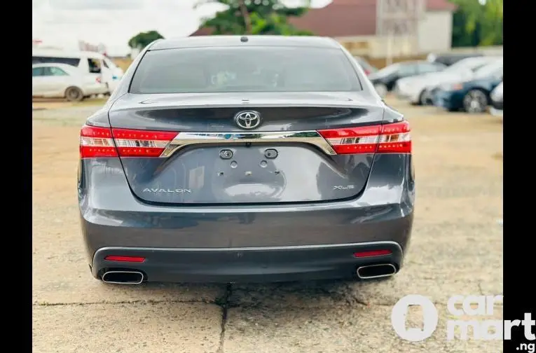 DIRECT FOREIGN USED 2015 TOYOTA AVALON XLE - 4/5