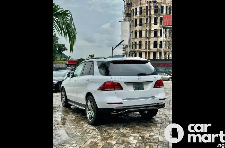 2017 MERCEDES BENZ GLE350 - 4/5