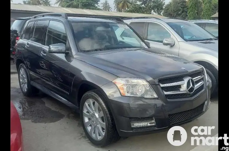 Foreign used 2012 Mercedes Benz glk350 - 2/5