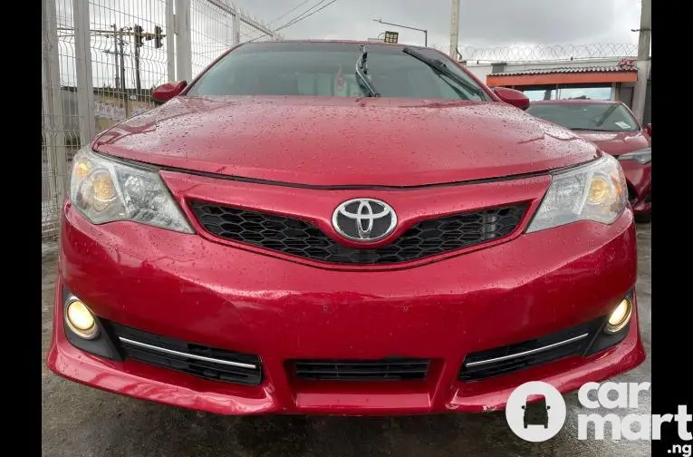 Foreign Used 2014 Toyota Camry Sport - 1/5