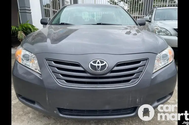 Foreign Used 2009 Toyota Camry LE - 1/5