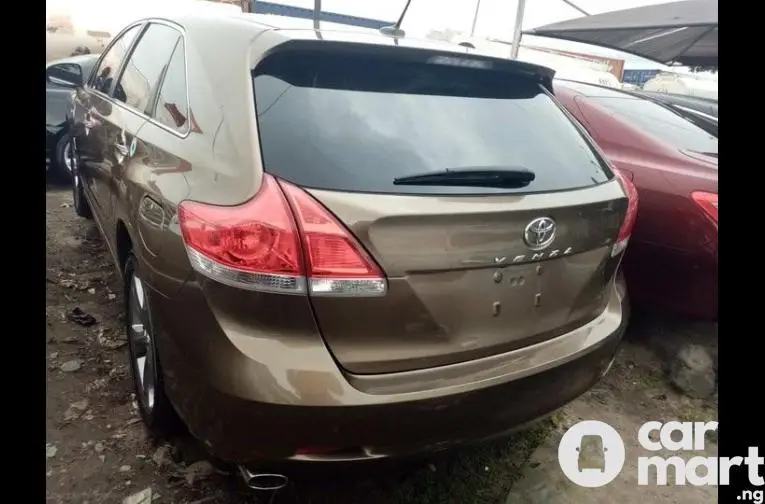 Foreign Used 2011 Toyota VENZA - 5/5