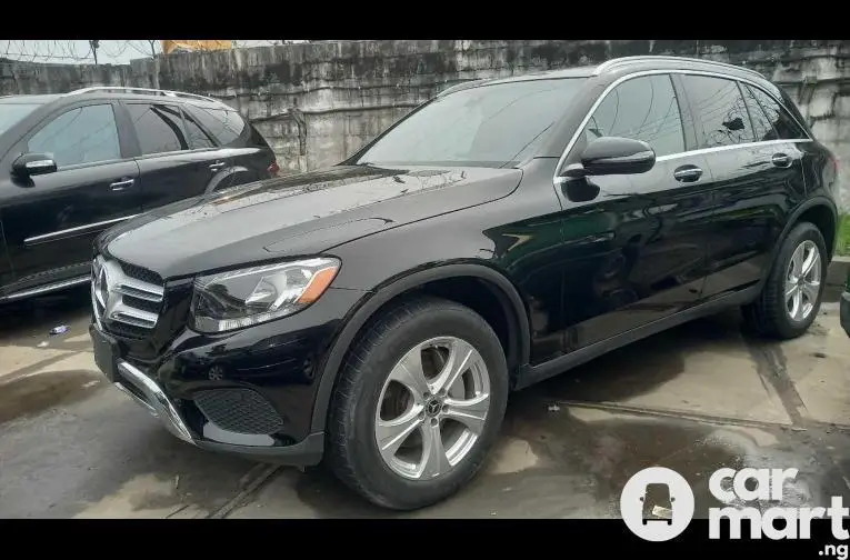 Foreign Used 2016 Mercedes Benz glc300 - 1/5