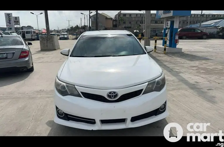 2012 Toyota Camry Sport - 5/5