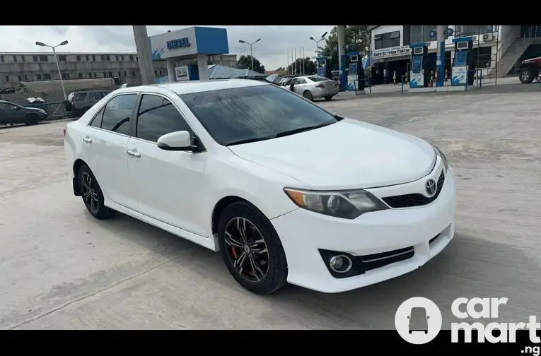 2012 Toyota Camry Sport - 1/5