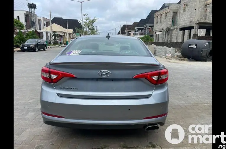 Tokunbo 2016 Hyundai Sonata SE - 4/4