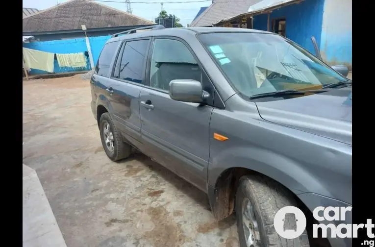 Used Honda pilot 2007 model - 3/3