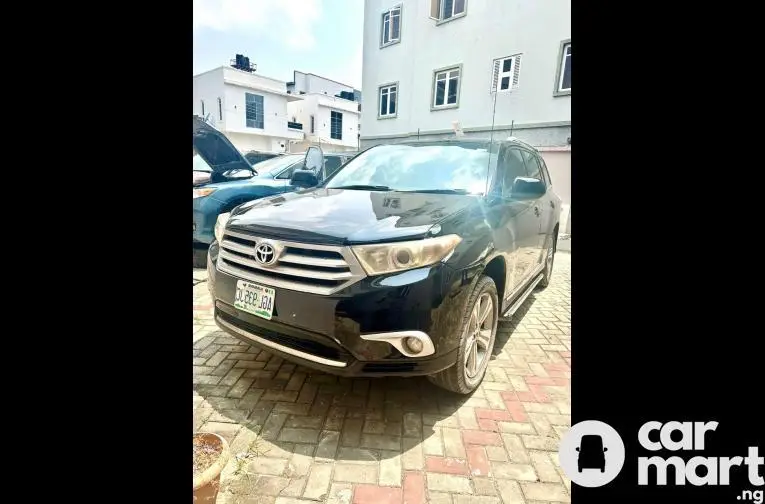 Pre-Owned 2011 Toyota Highlander - 1/5