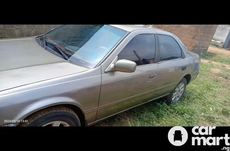 Used Toyota Camry 2001