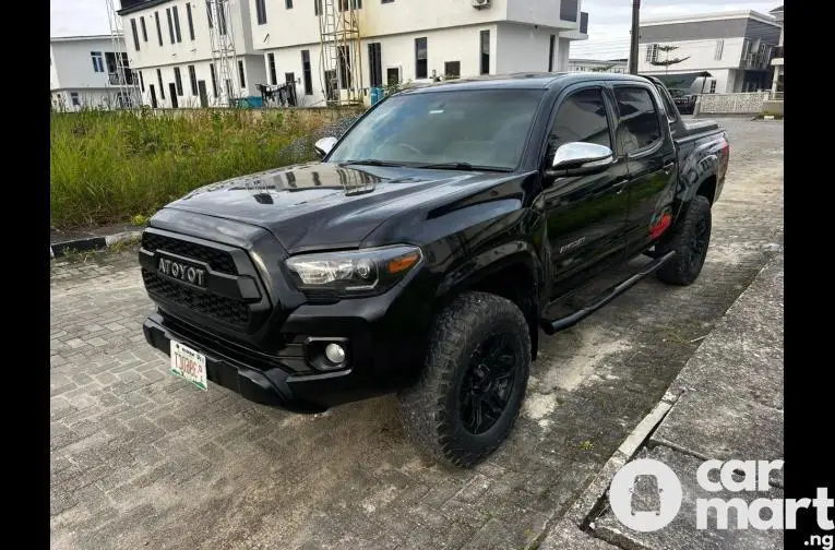 Tokunbo 2014 Facelift to 2020 Toyota Tacoma - 1/5