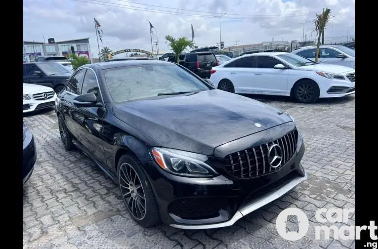 Pre-Owned 2015 Mercedes Benz C300 - 1