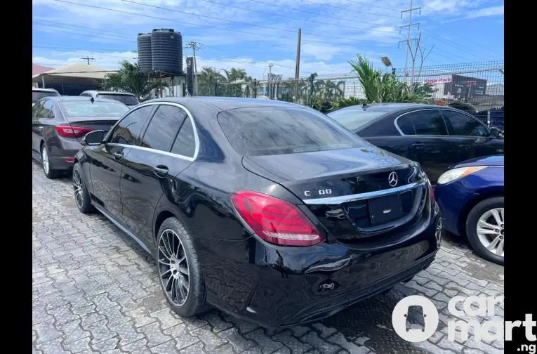 Pre-Owned 2015 Mercedes Benz C300 - 5/5