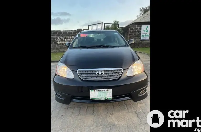 Neatly Nigerian used 2006 Toyota Corolla