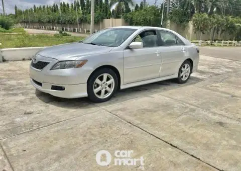 Foreign used 2008 Toyota Camry SE - 1/5