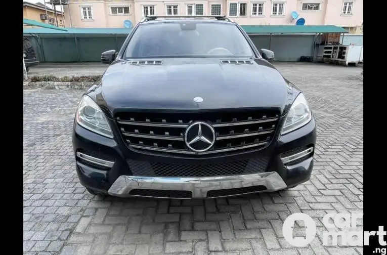 Mercedes Benz ML350 4Matic 2012 Model - 1/5