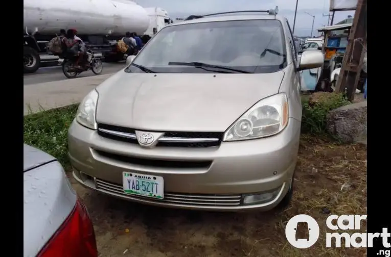 Used Toyota sienna 2006 - 1