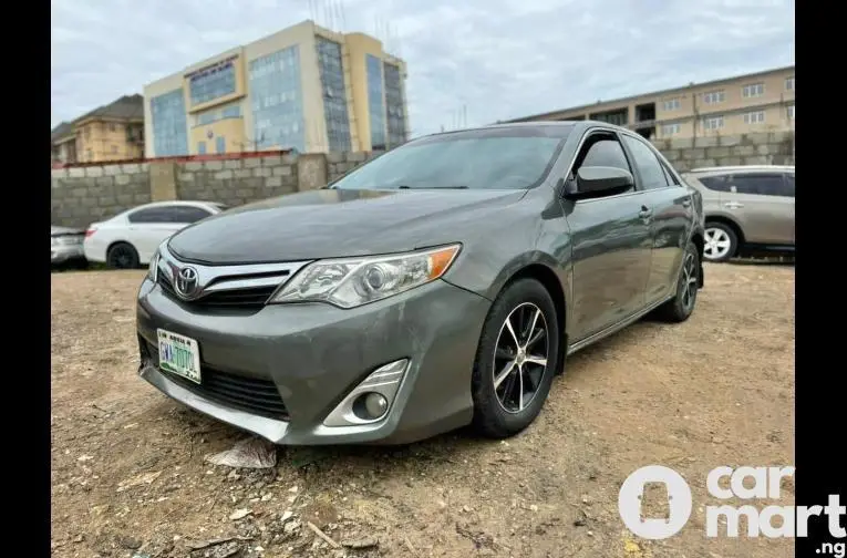 2013 TOYOTA CAMRY - 1