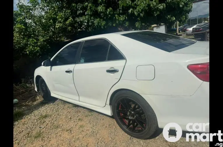 Used 2013 TOYOTA CAMRY HYBRID