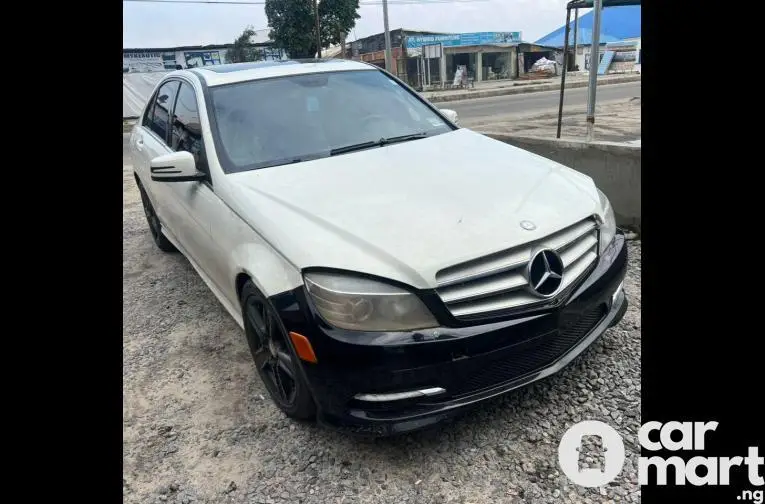 Used 2010 Mercedes Benz C300 - 5/5