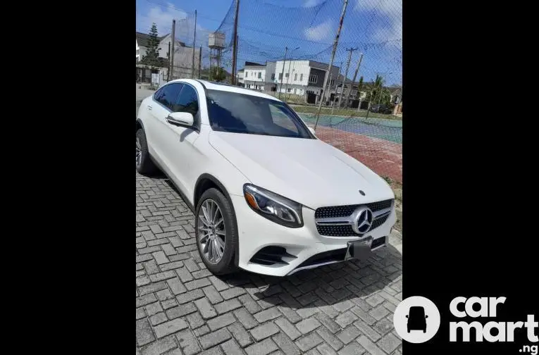 2019 Mercedes-Benz GLC 300