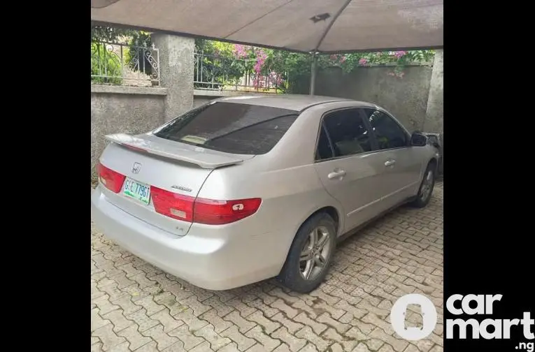 2005 used Honda Accord EOD - 3/4