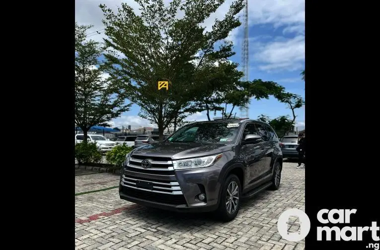 2019 Toyota Highlander XLE - 1/5