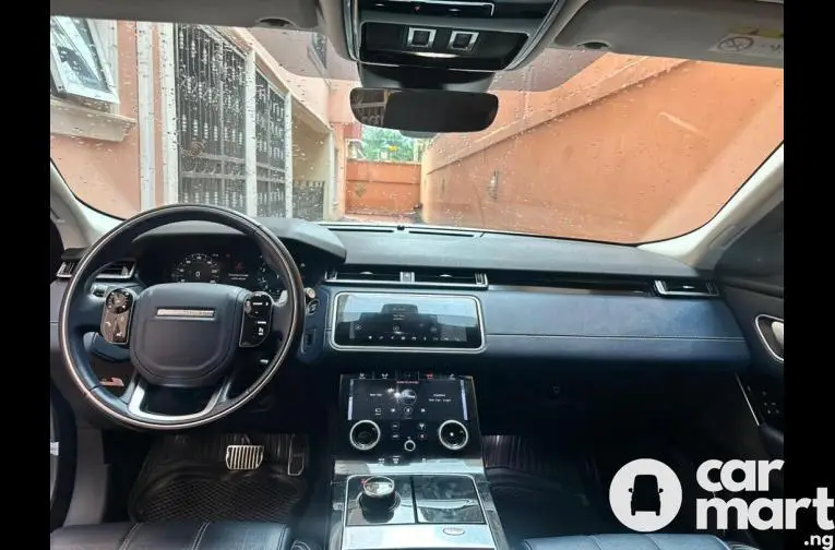 Pre-Owned 2018 Range Rover Velar - 2