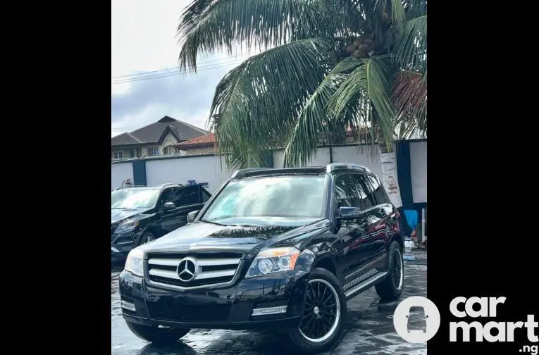 Tokunbo 2010 Mercedes Benz GLK350 - 1/5