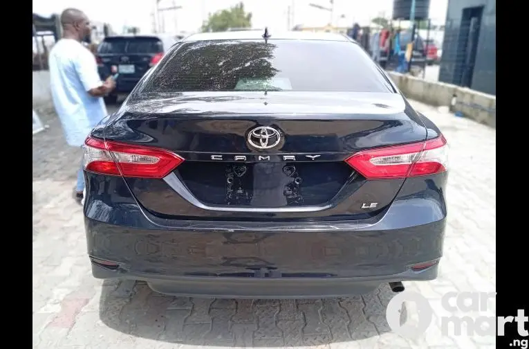 Direct foreign Used 2020 Toyota Camry Le - 5/5