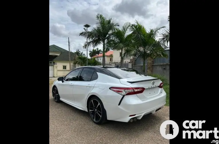 2019 Toks Toyota Camry XSE fullest option - 4/4