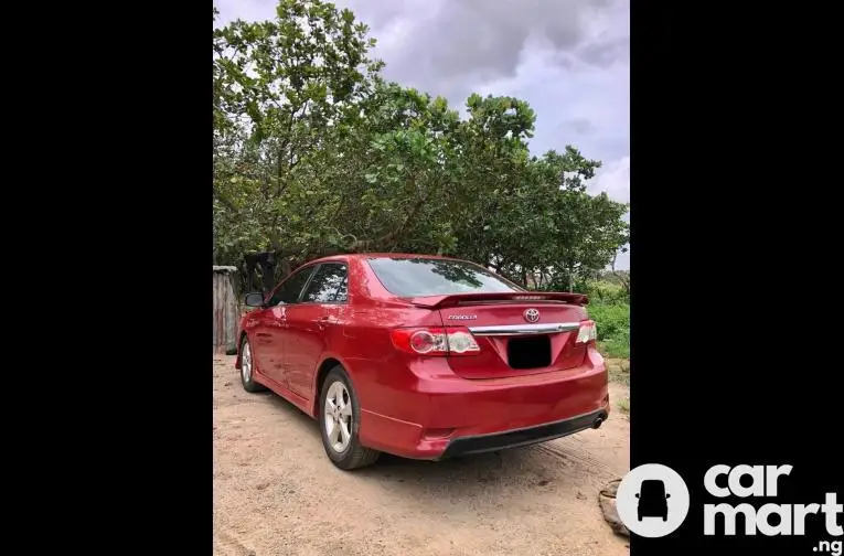 2013 TOYOTA COROLLA S